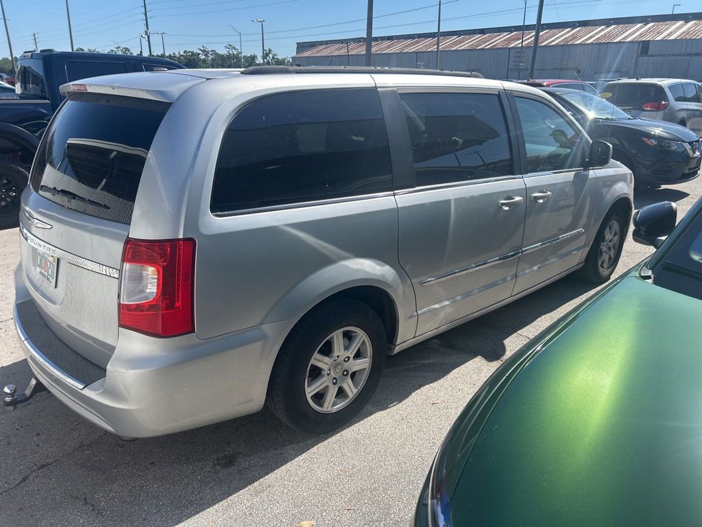 Used 2012 Chrysler Town & Country Touring w/ Entertainment Group #1 FWD image 1