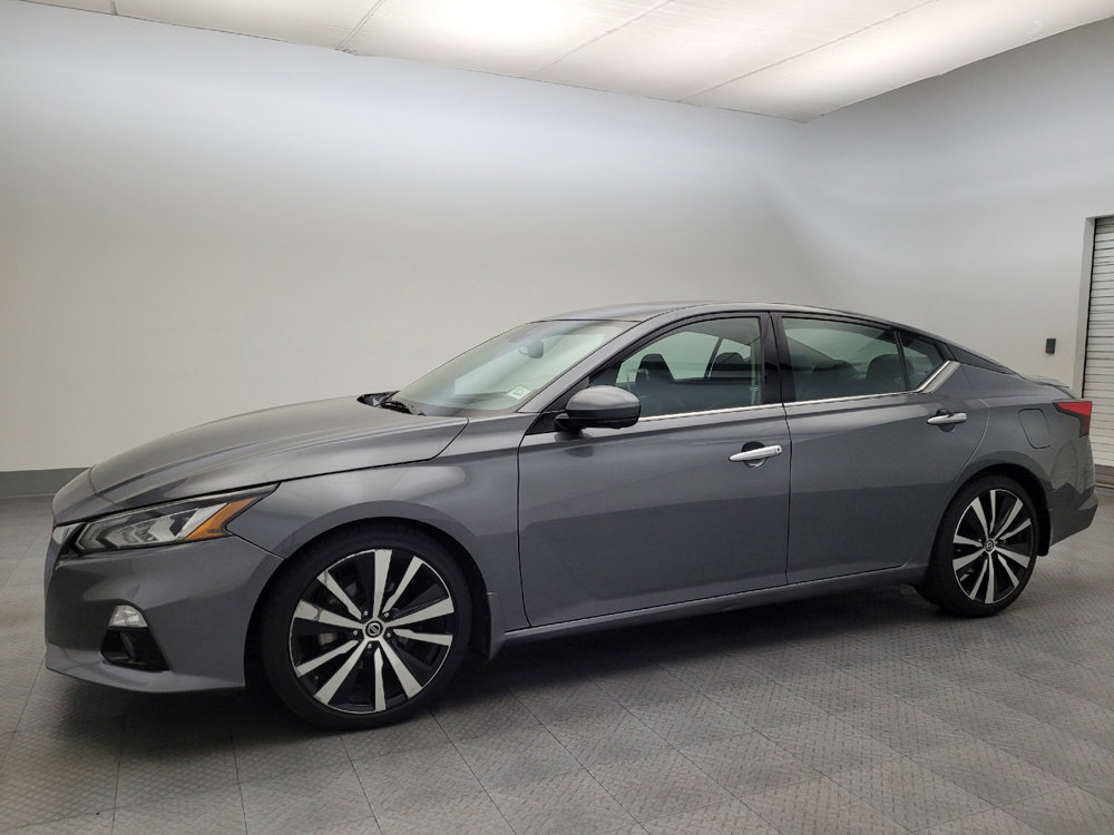 Used 2020 Nissan Altima 2.0 Platinum image 2