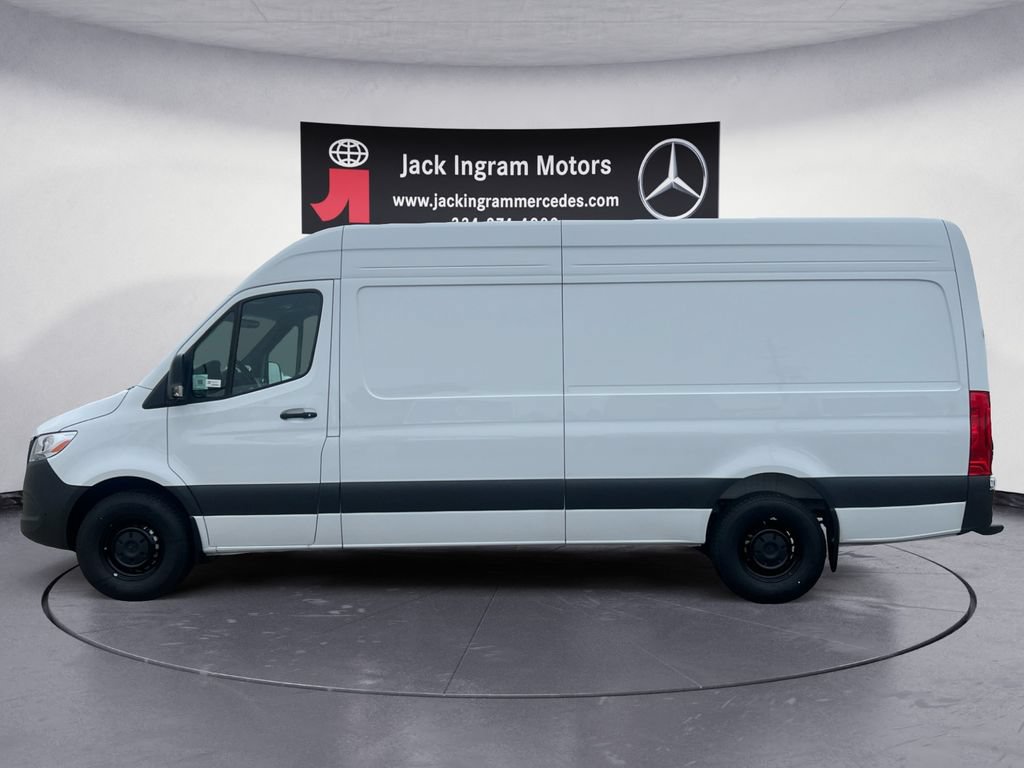 New 2026 Mercedes-Benz Sprinter 2500 video 2