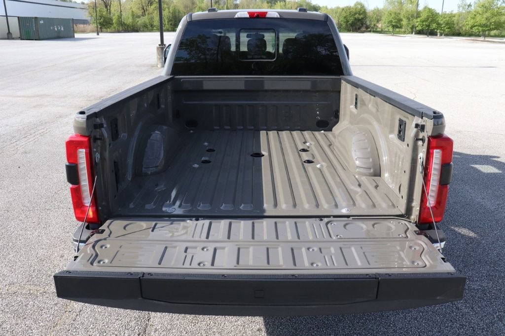 New 2026 Ford F350 King Ranch w/ Chrome Package AWD/4WD image 39