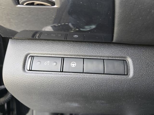 Used 2024 Nissan Pathfinder SV image 22