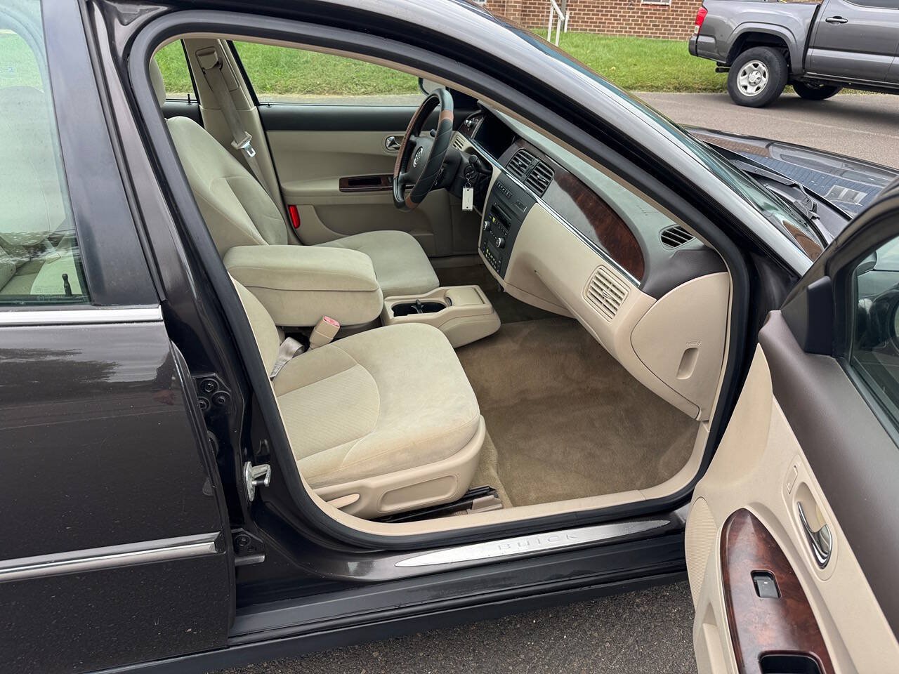 Used 2008 Buick LaCrosse CX FWD image 16