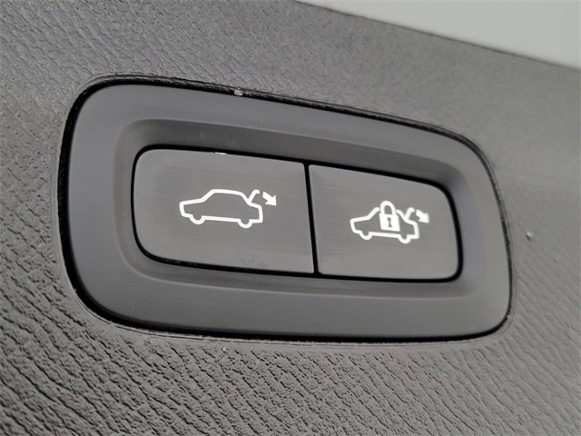 Certified 2025 Volvo XC90 B6 Ultra image 20