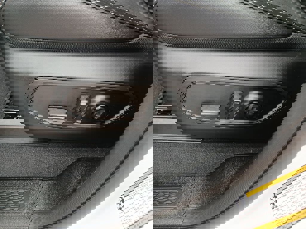 New 2026 Jeep Grand Cherokee L Laredo image 27