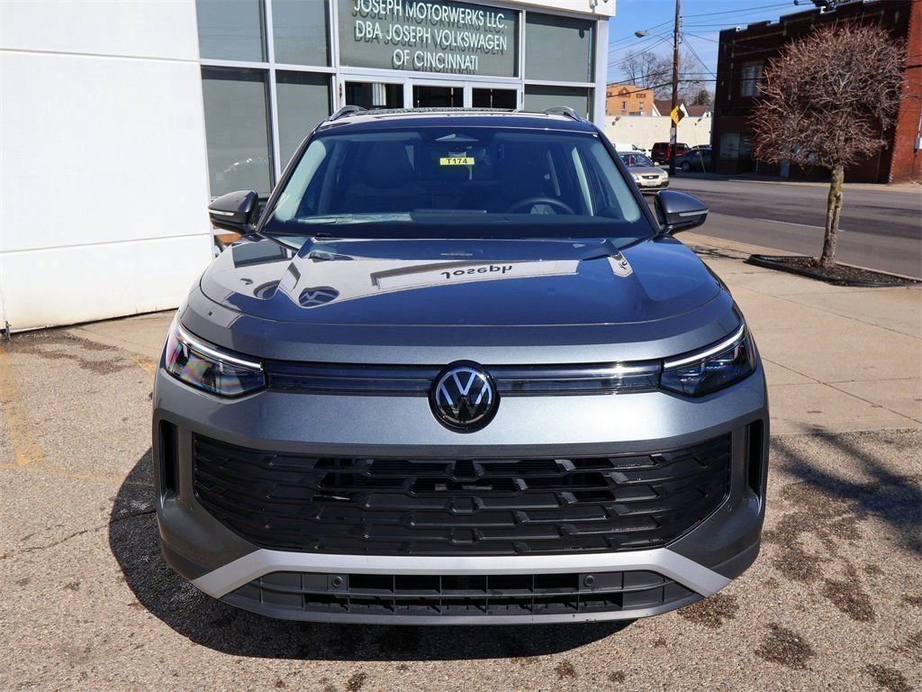 New 2026 Volkswagen Tiguan SE image 8