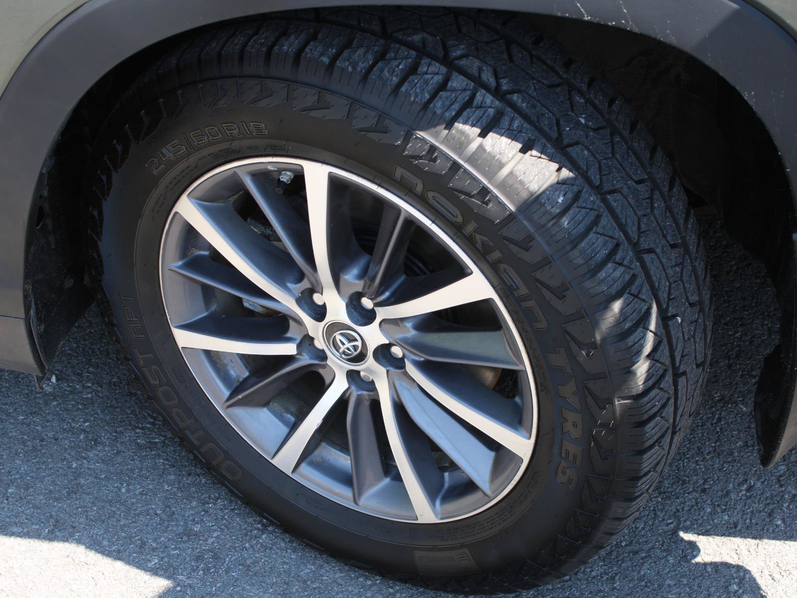 Used 2019 Toyota Highlander XLE AWD/4WD image 20