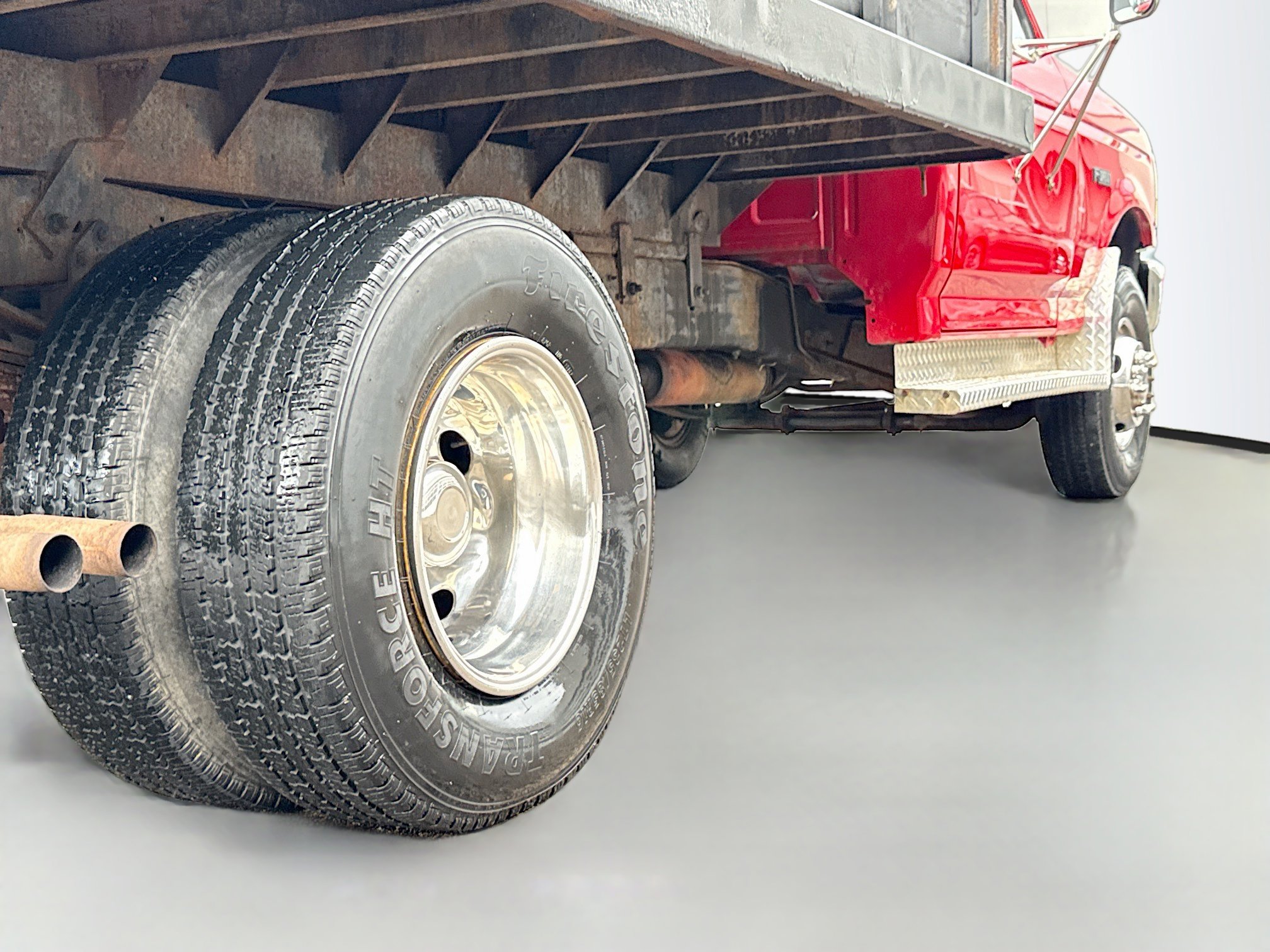 Used 1996 Ford F450 2WD Regular Cab Super Duty image 9