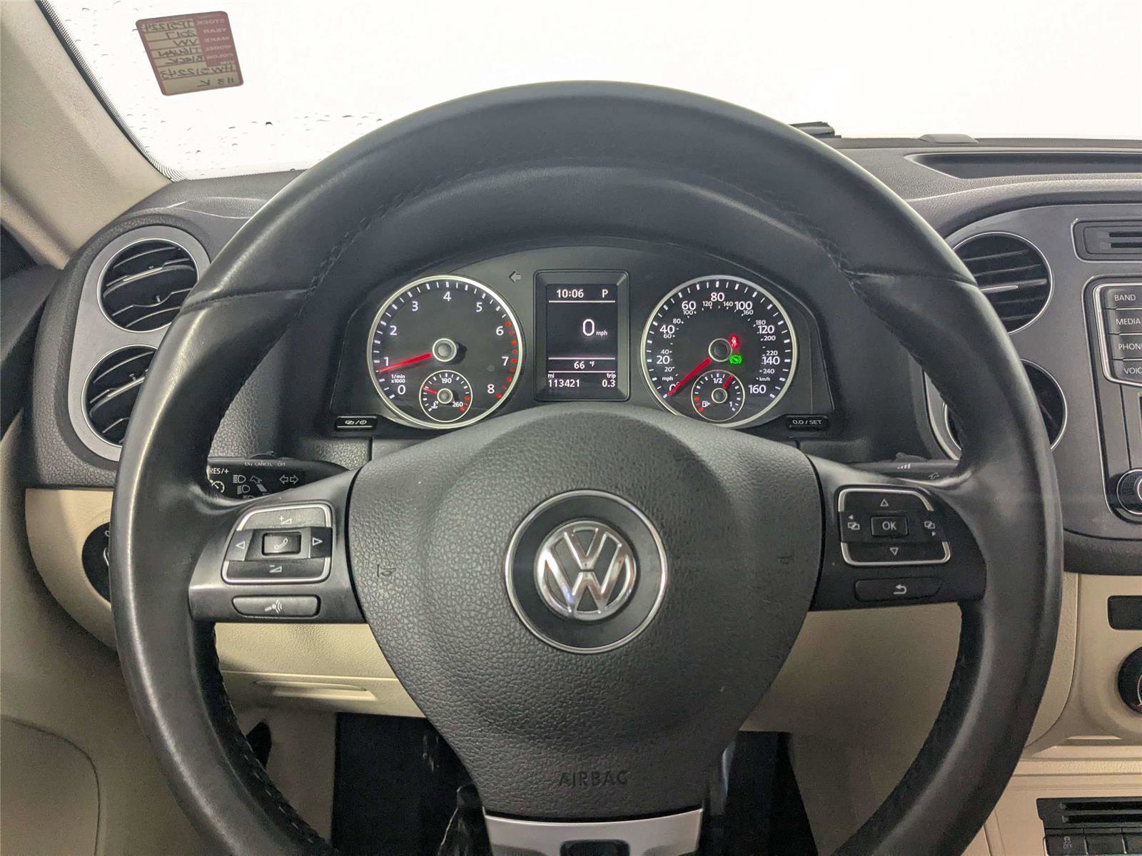 Used 2017 Volkswagen Tiguan S image 13