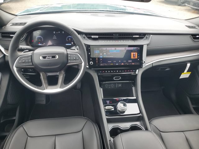 New 2026 Jeep Grand Cherokee Limited w/ Limited Altitude Package AWD/4WD image 13