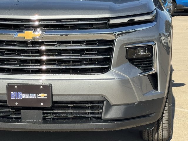 New 2027 Chevrolet Traverse LT FWD image 9