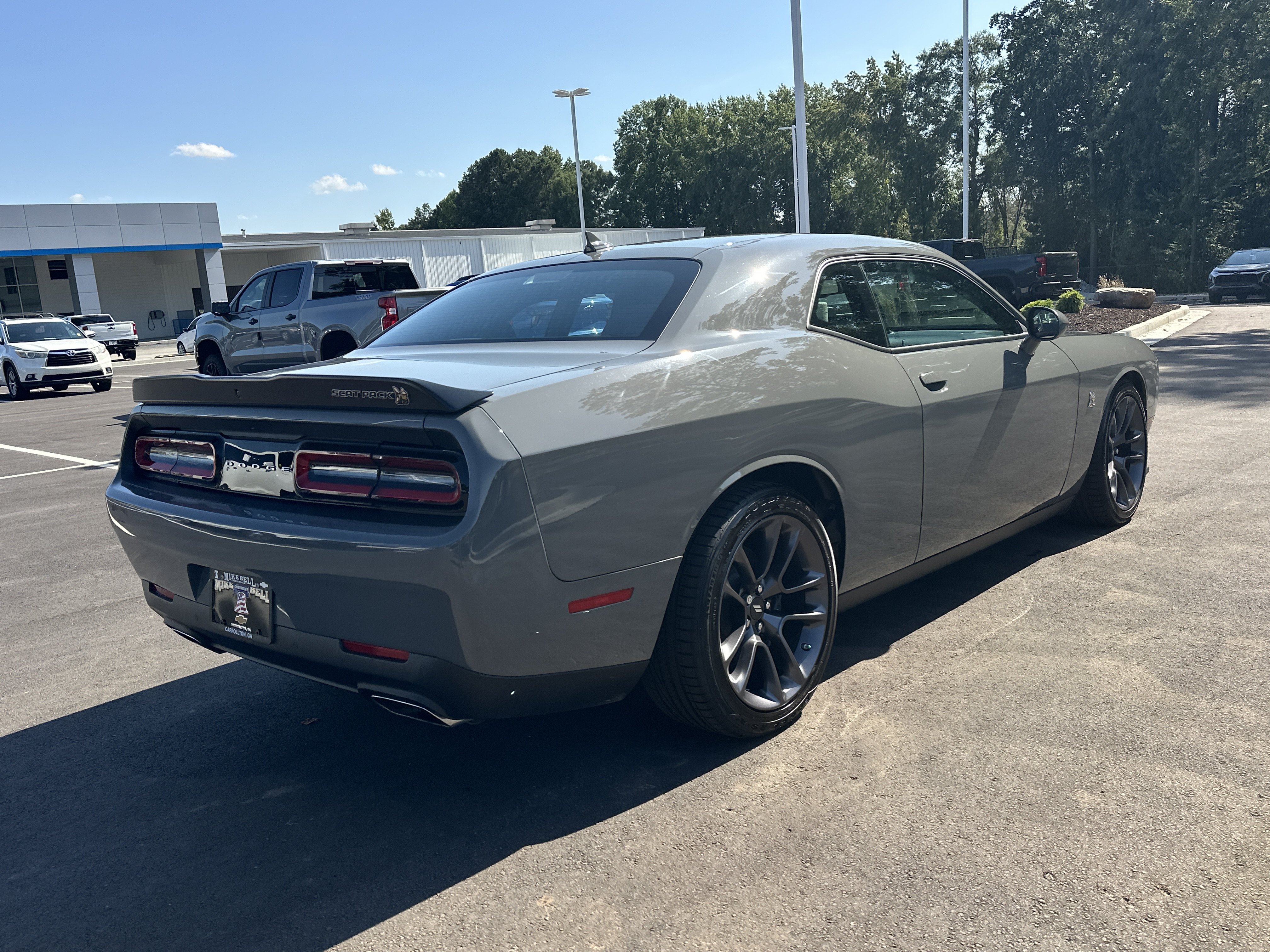 Used 2023 Dodge Challenger R/T Scat Pack RWD image 7