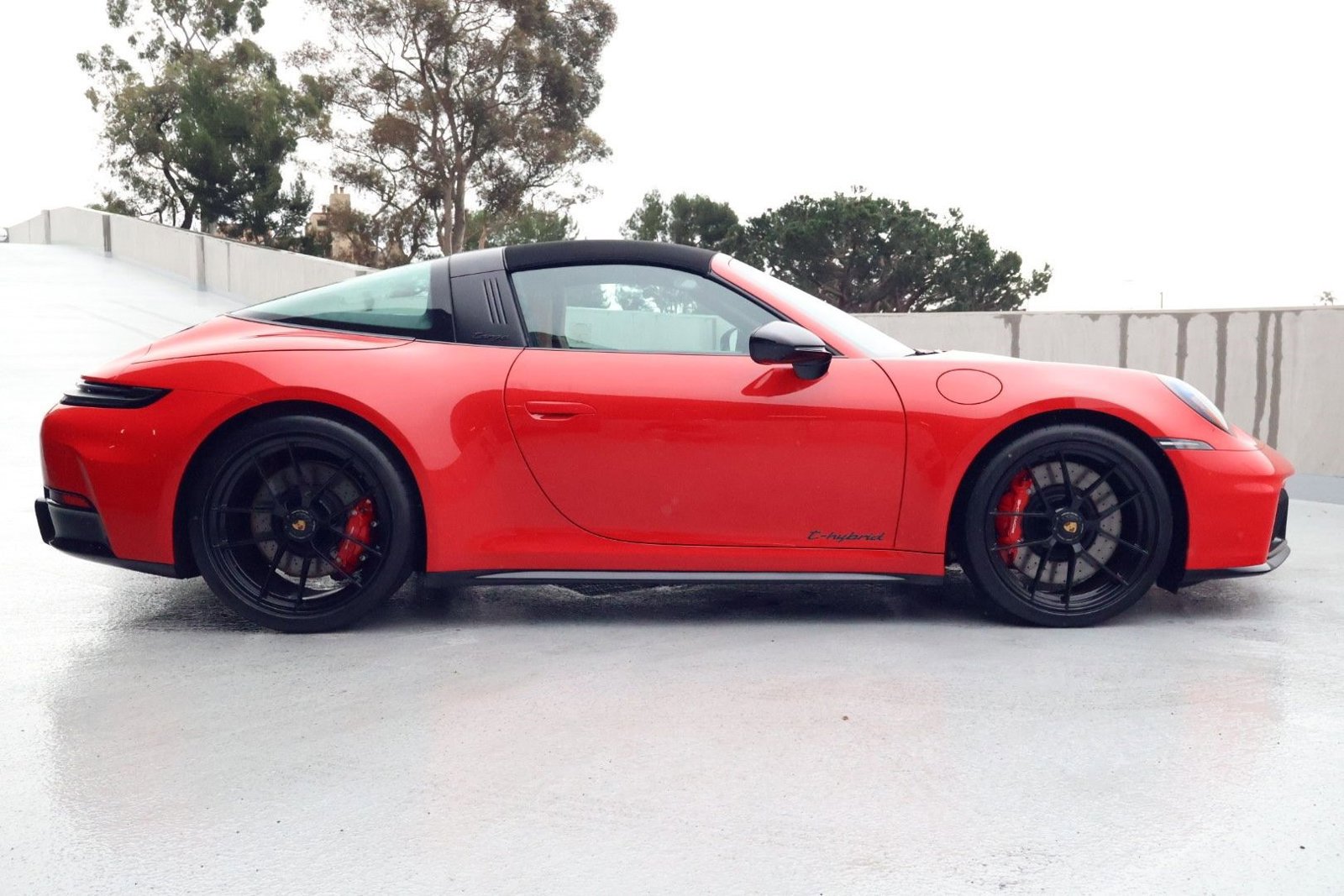 New 2026 Porsche 911 Targa 4 GTS image 8