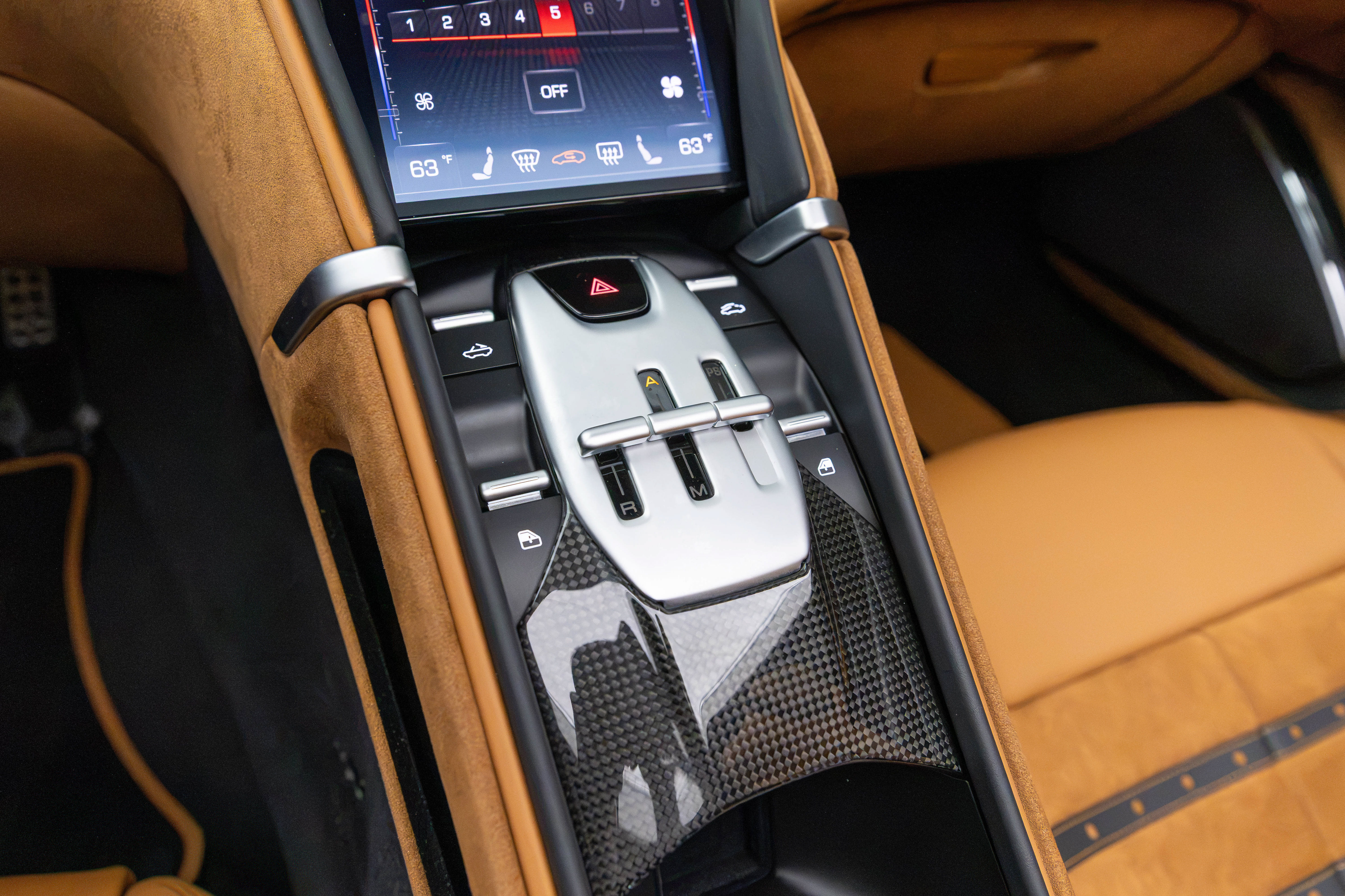 Certified 2025 Ferrari Roma Spider RWD image 6