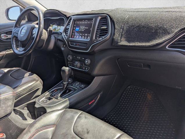 Used 2020 Jeep Cherokee Trailhawk w/ Cold Weather Group AWD/4WD image 21