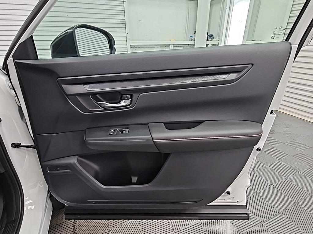 Used 2025 Honda CR-V Sport-L image 42