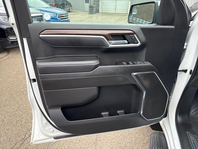 Used 2022 Chevrolet Silverado 1500 LT image 13