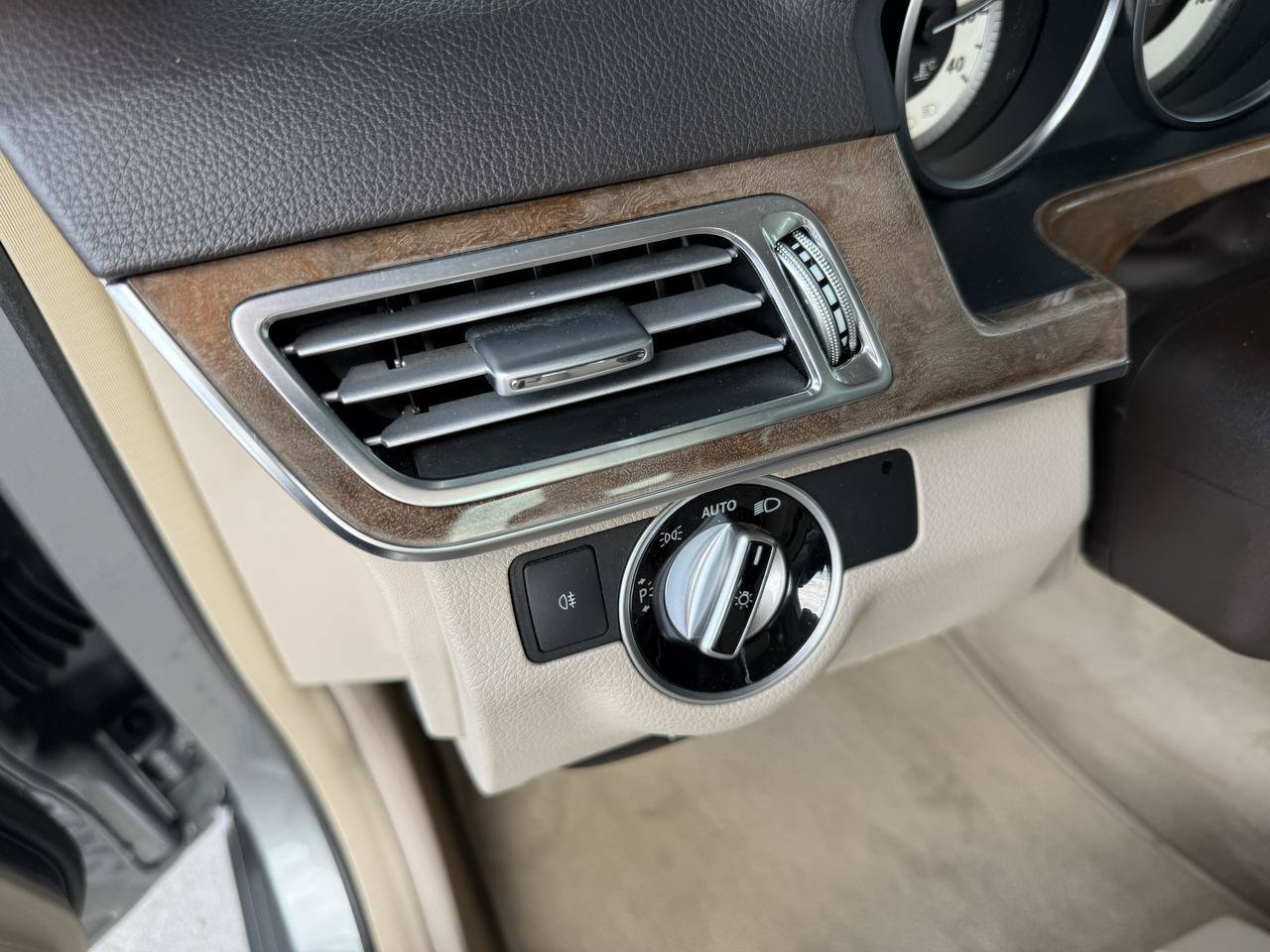 Used 2014 Mercedes-Benz E 350 4MATIC Sport image 15