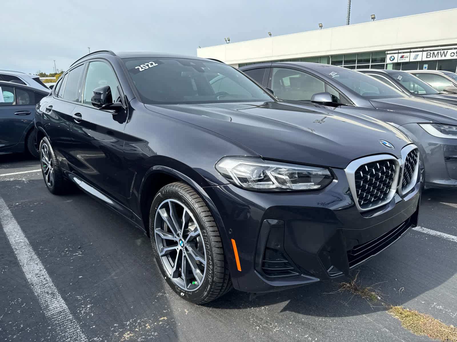 Used 2022 BMW X4 xDrive30i w/ M Sport Package 2