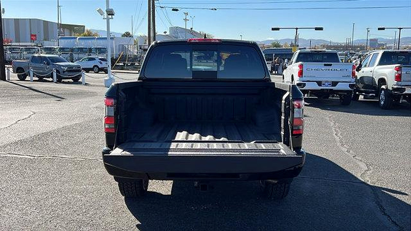 Used 2023 Nissan Frontier PRO-4X w/ Technology Package image 7