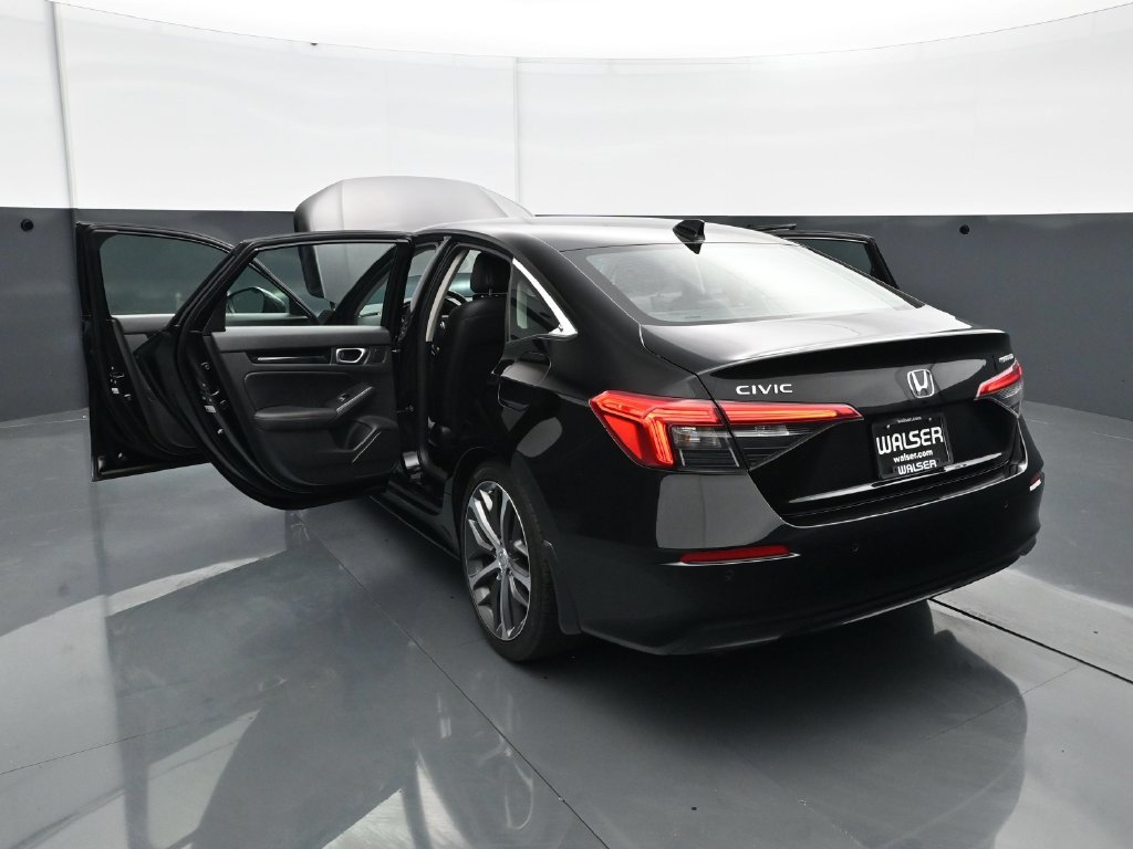 Used 2023 Honda Civic Touring image 30