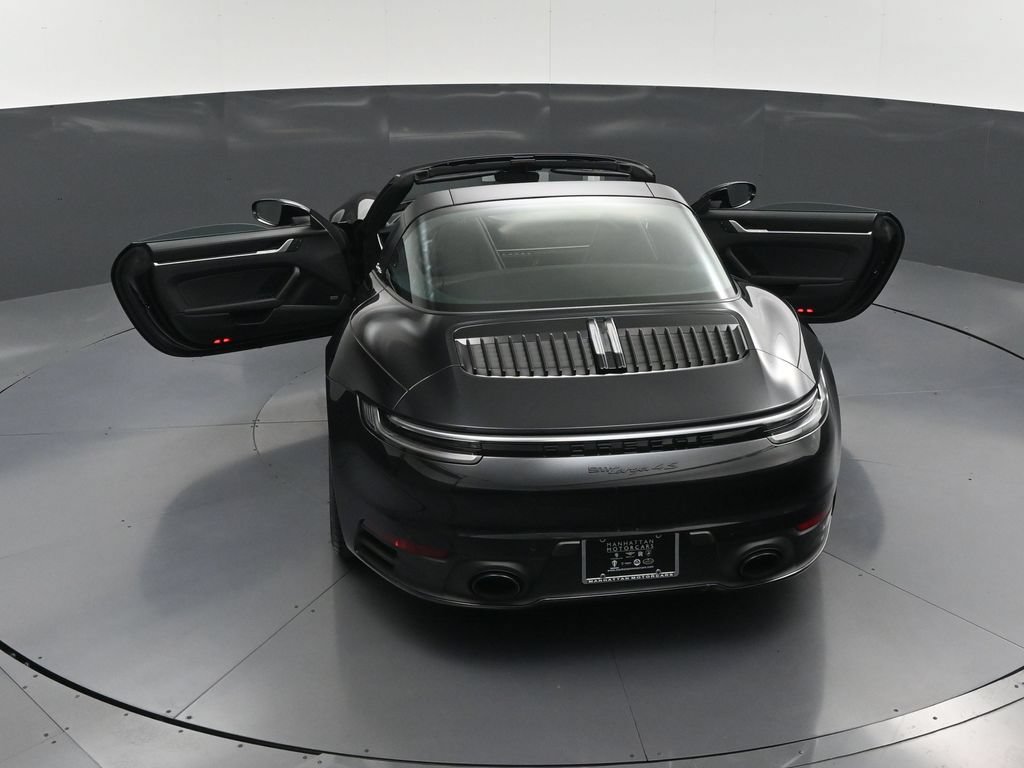 Certified 2024 Porsche 911 Targa 4S AWD/4WD image 33