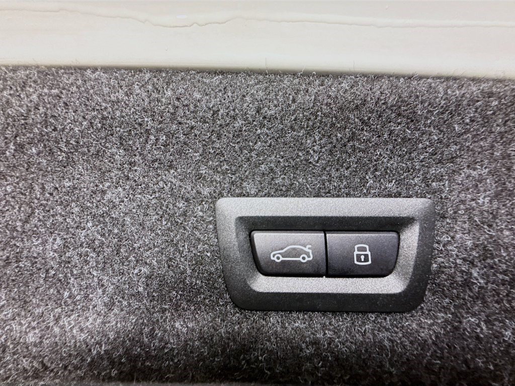 Used 2026 BMW 330i Sedan RWD image 41