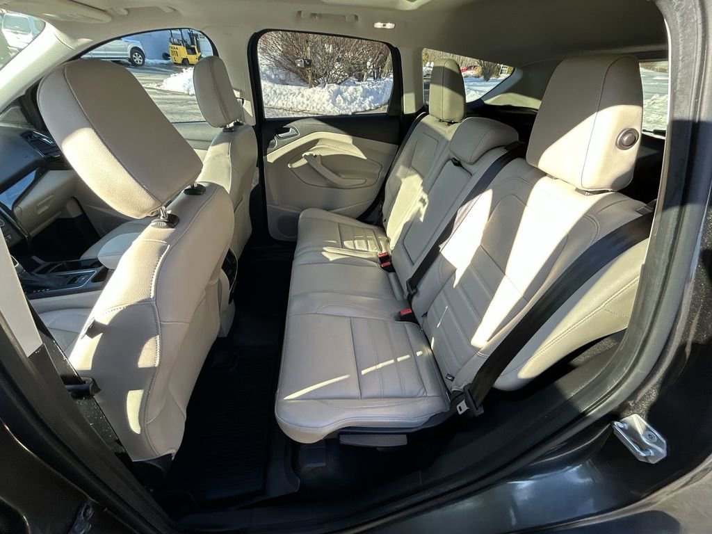 Used 2019 Ford Escape Titanium image 23