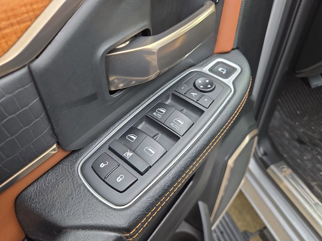 Used 2019 RAM 3500 Limited image 13