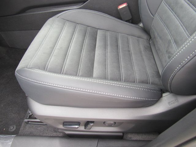 New 2026 Mitsubishi Outlander SE FWD image 13
