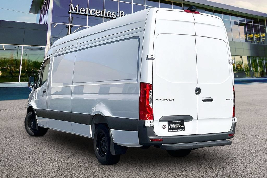 Used 2026 Mercedes-Benz Sprinter 3500 image 2