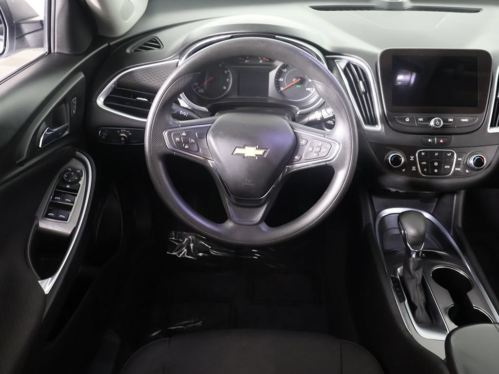 Used 2021 Chevrolet Malibu LT FWD image 30