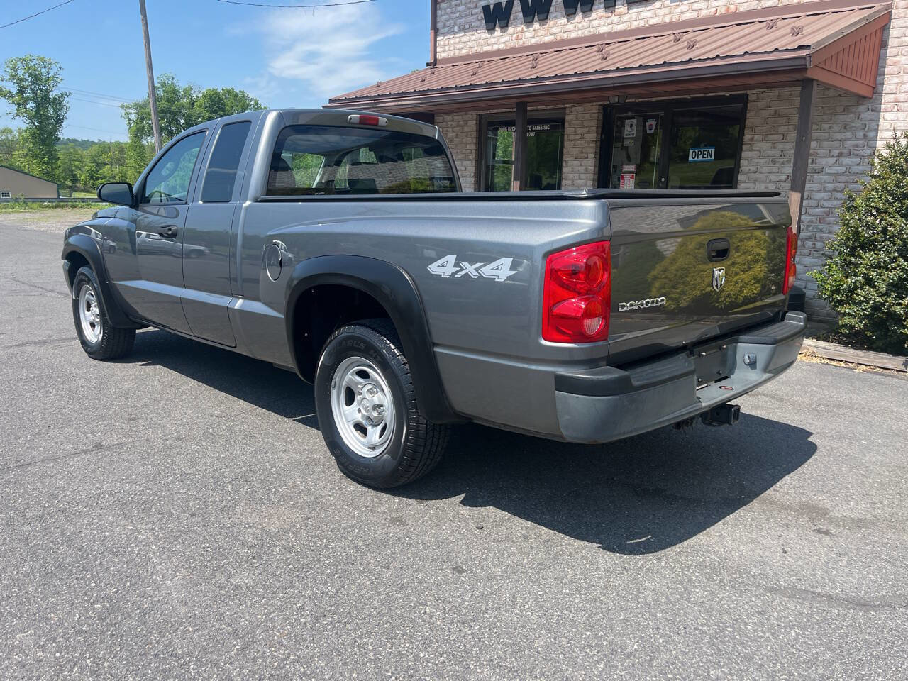 Used 2006 Dodge Dakota ST w/ Trailer Tow Group AWD/4WD image 8