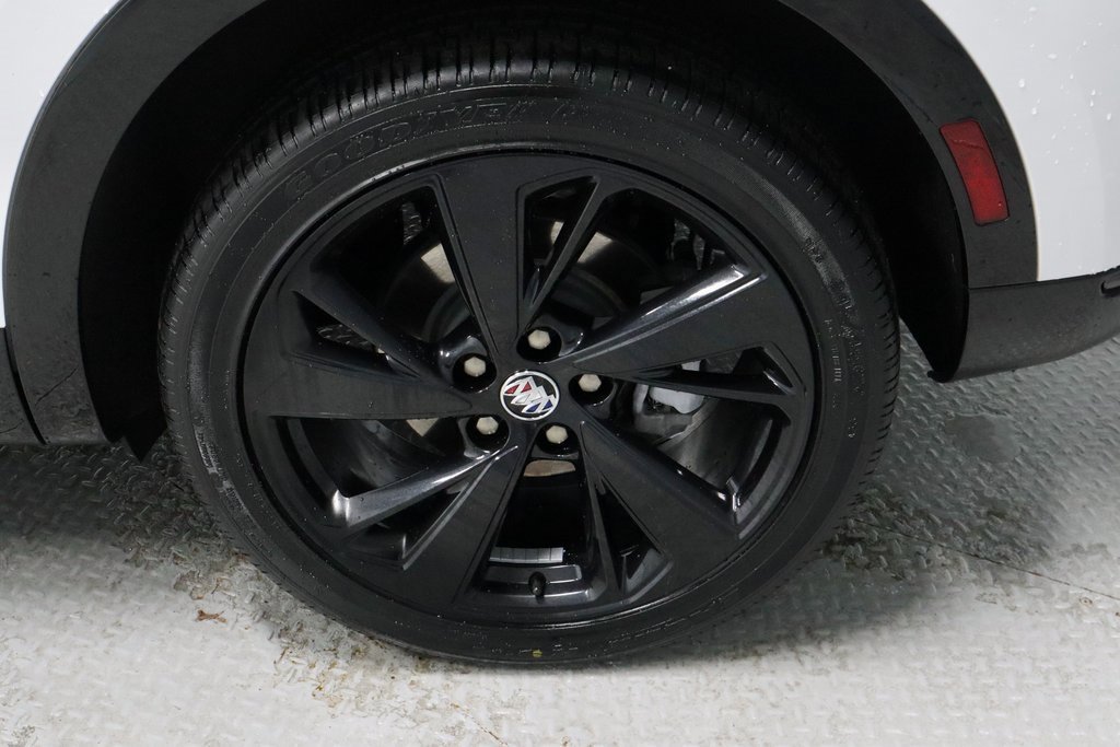 Used 2023 Buick Envision Essence w/ Sport Touring Package image 19
