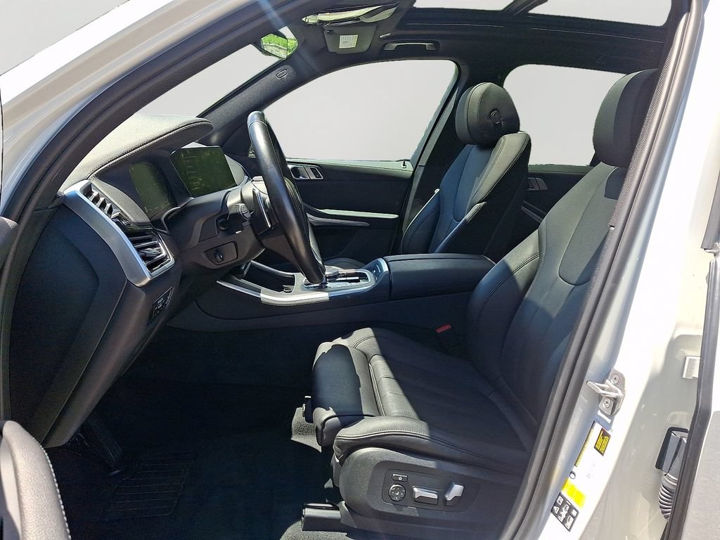 Used 2022 BMW X5 xDrive40i AWD/4WD image 14
