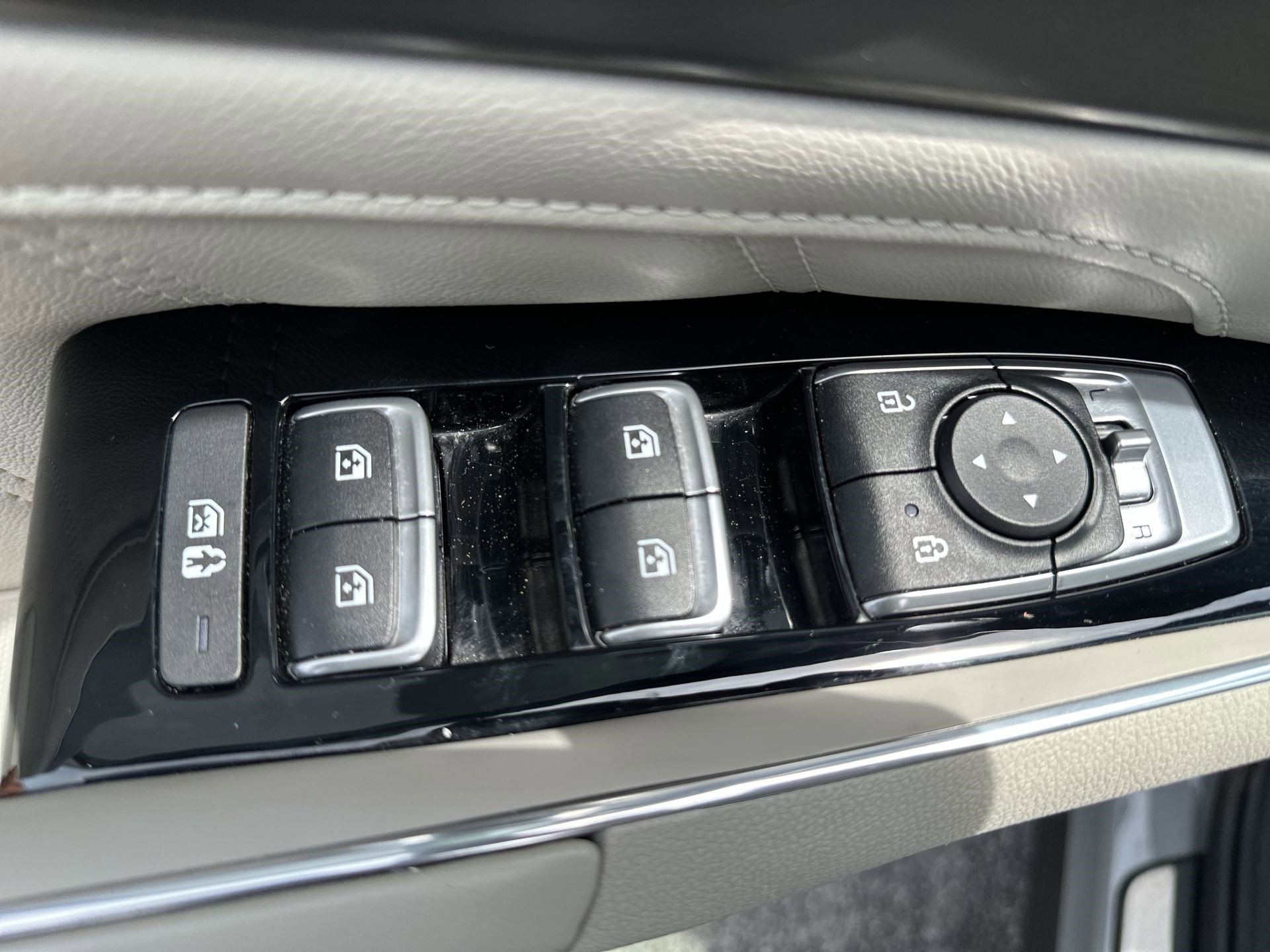 Certified 2022 Kia Sorento SX AWD/4WD image 15