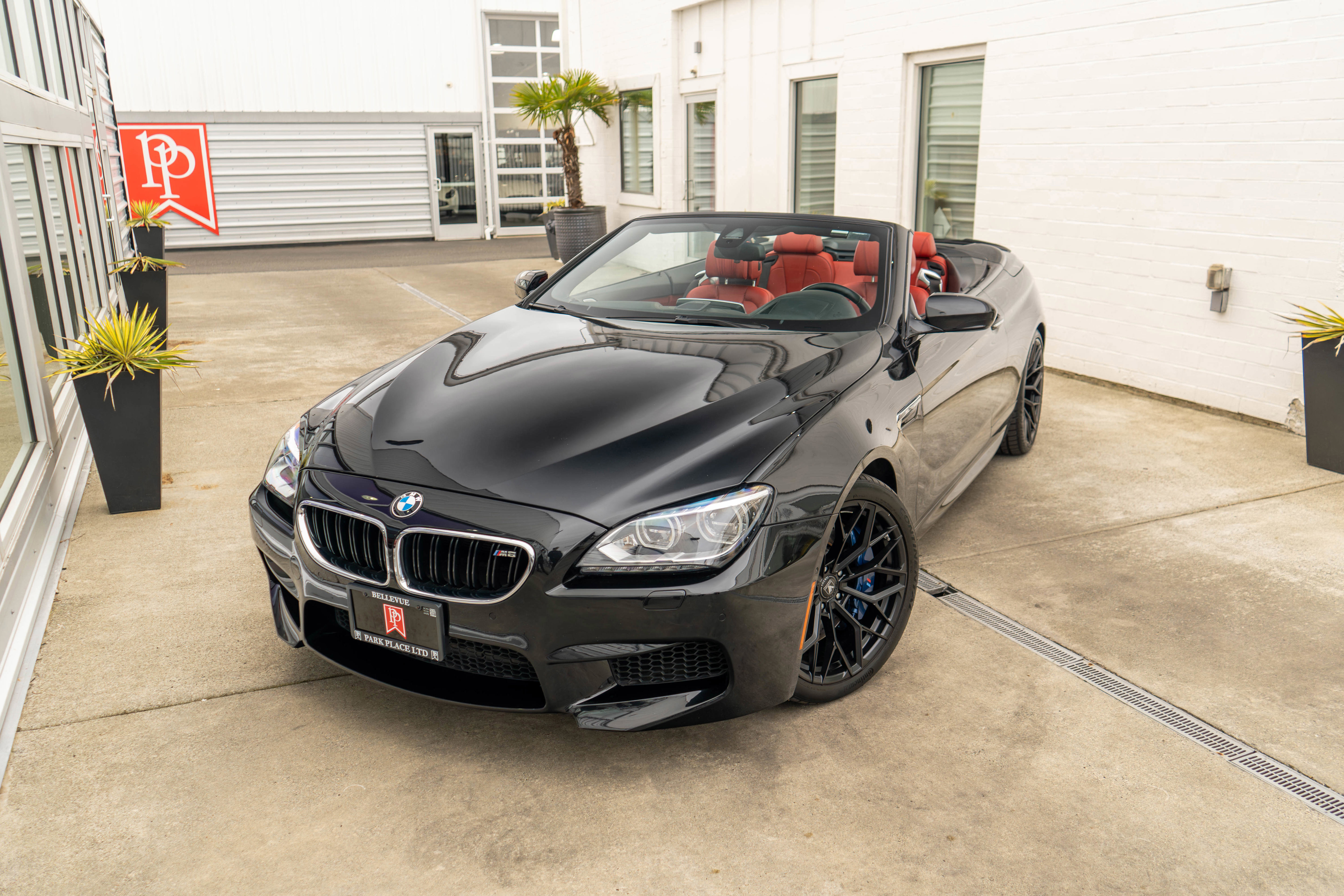 Used 2014 BMW M6 Convertible RWD image 3