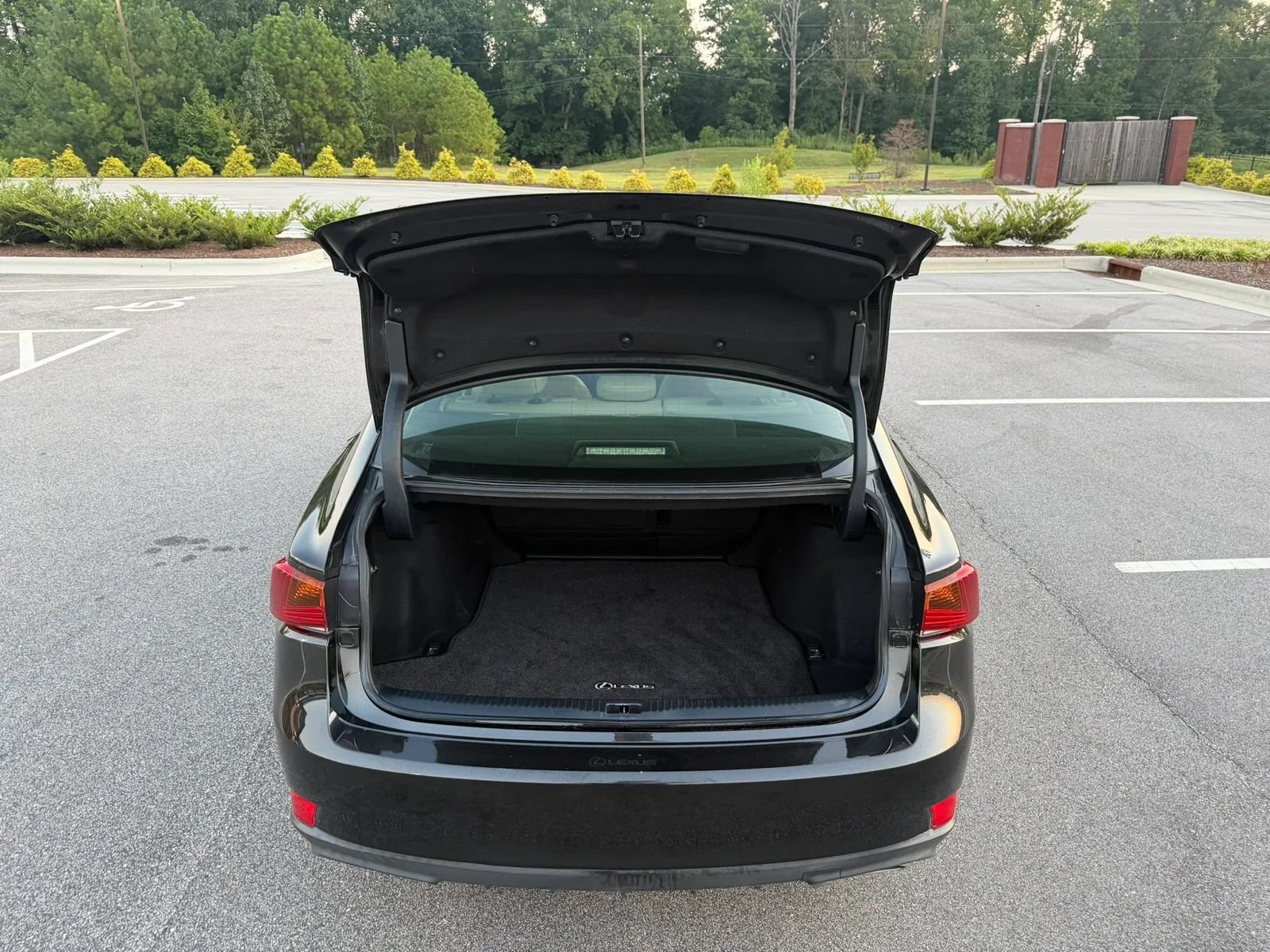 Used 2017 Lexus IS 300 AWD w/ Premium Package image 9