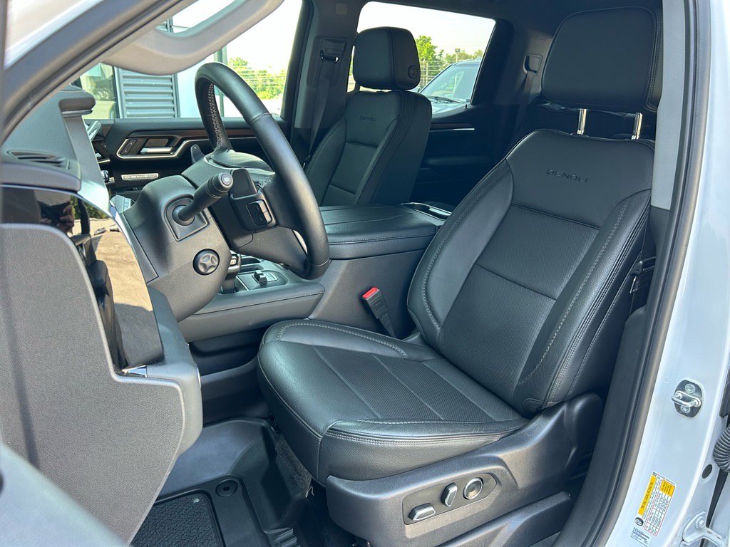 Used 2024 GMC Sierra 1500 Denali w/ Denali Reserve Package image 24