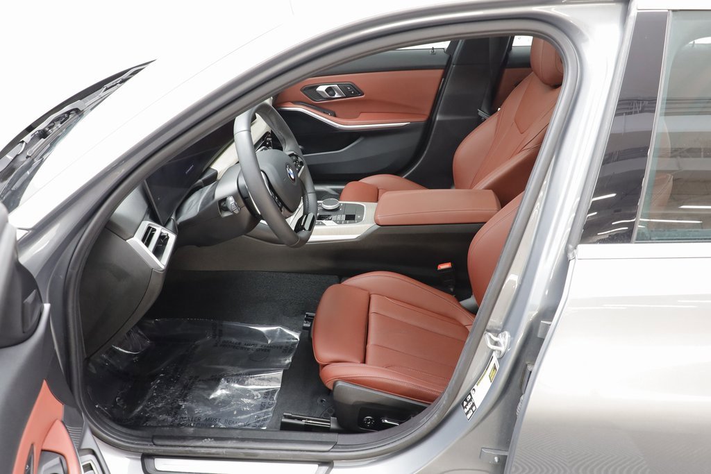 Certified 2025 BMW 330i xDrive Sedan image 6