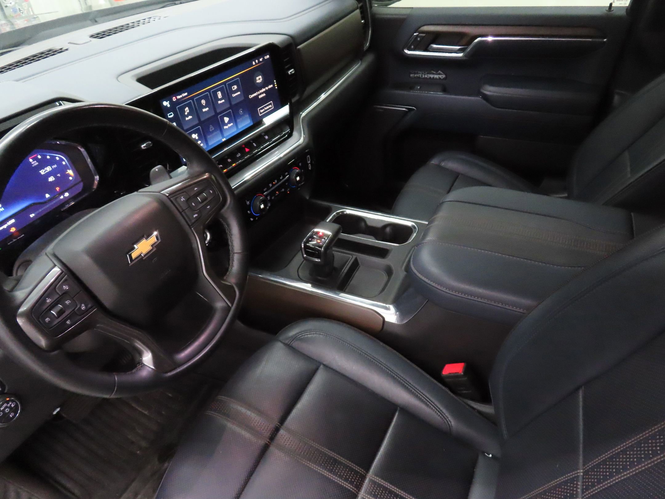 Used 2023 Chevrolet Silverado 1500 High Country image 19