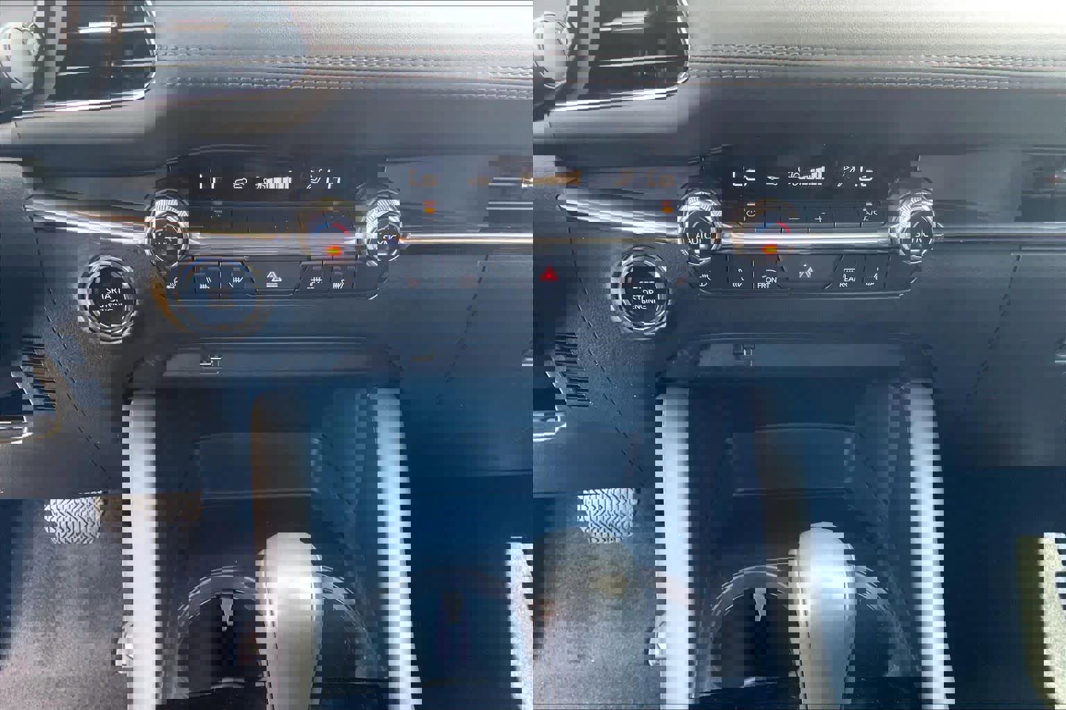 Used 2021 MAZDA MAZDA3 2.5 Turbo Sedan w/Premium Plus image 33