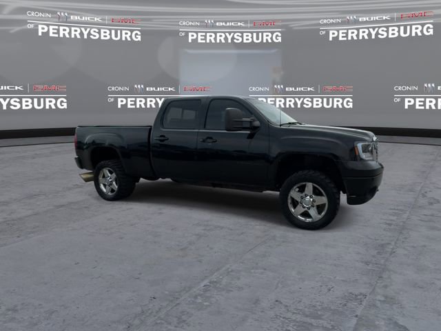 Used 2011 GMC Sierra 2500 Denali AWD/4WD image 2