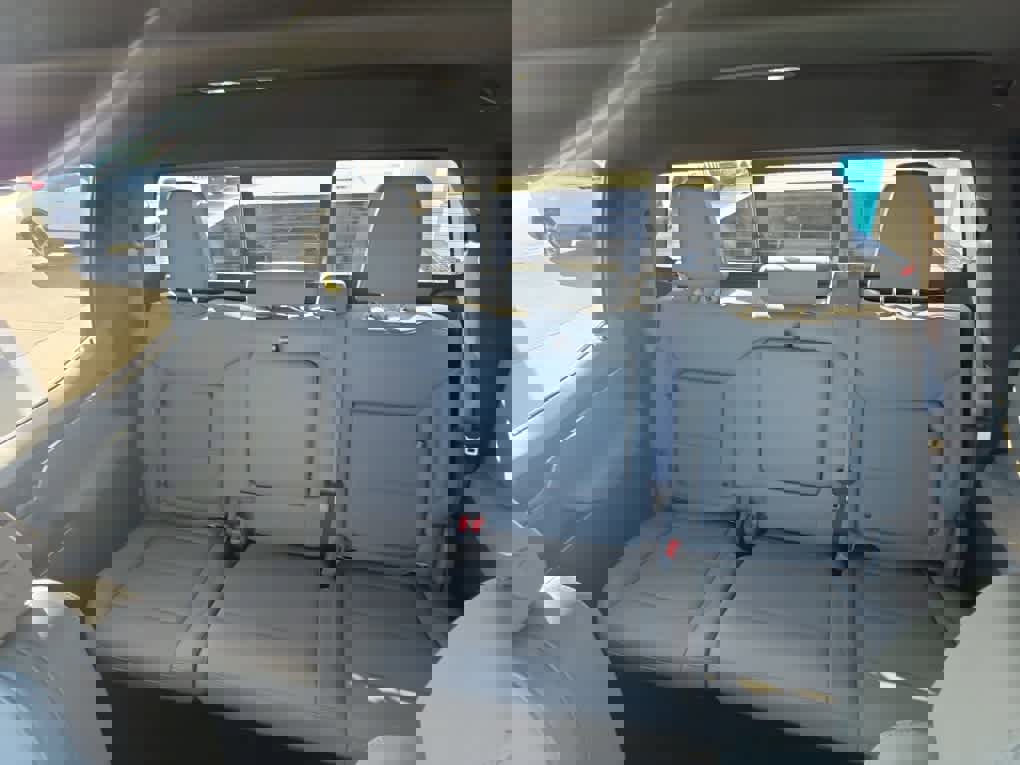 Used 2025 GMC Sierra 1500 SLT w/ SLT Premium Package image 24