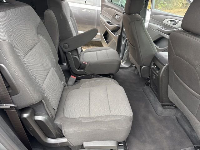Used 2023 Chevrolet Traverse LT image 26