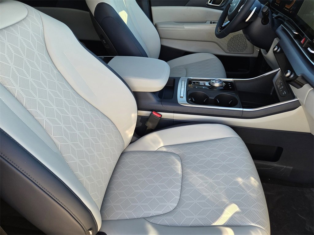 New 2026 Kia Carnival EX image 10