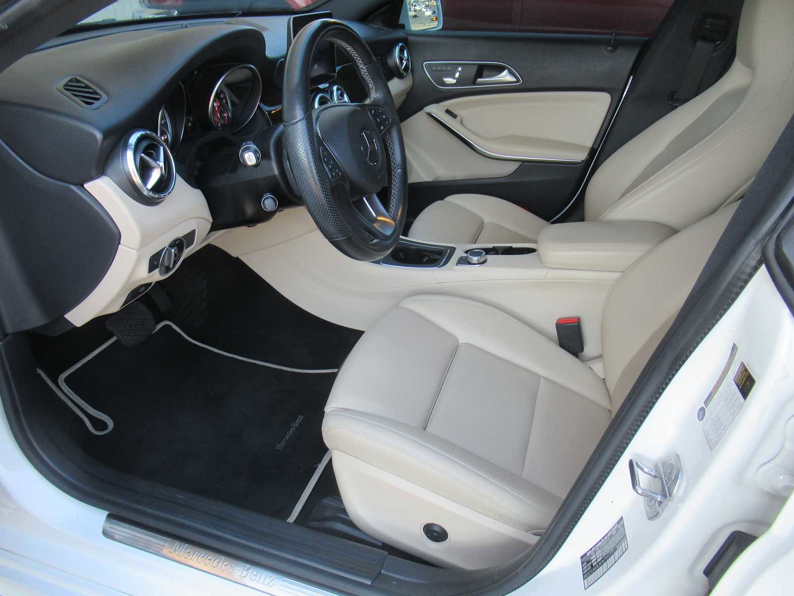 Used 2019 Mercedes-Benz CLA 250 CLA 250 image 21