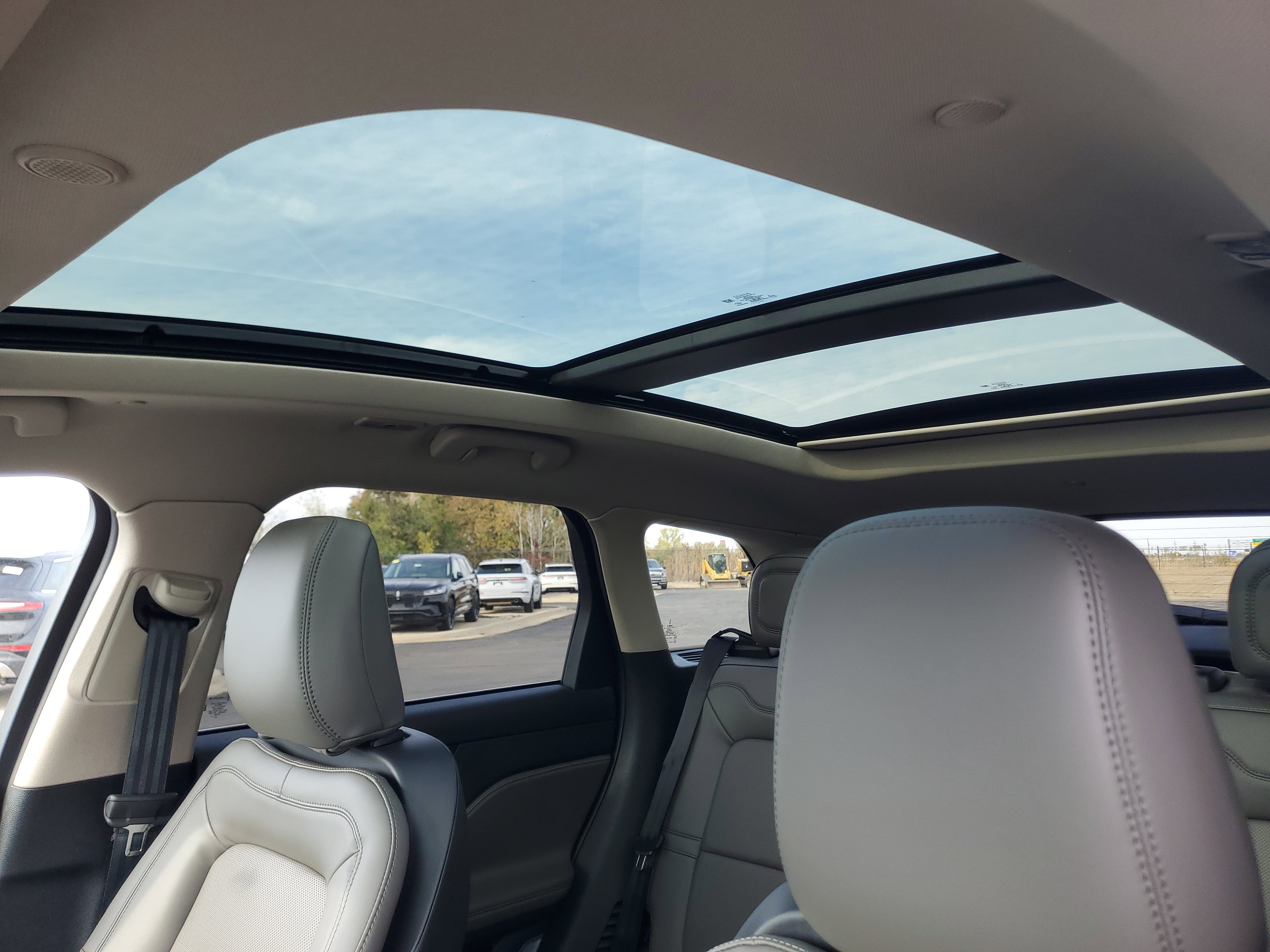 New 2026 Lincoln Corsair Reserve image 11