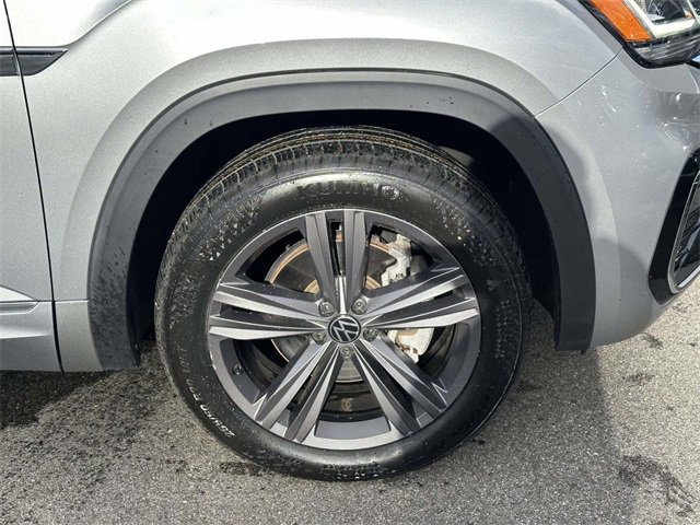 Certified 2021 Volkswagen Atlas Cross Sport SE image 10