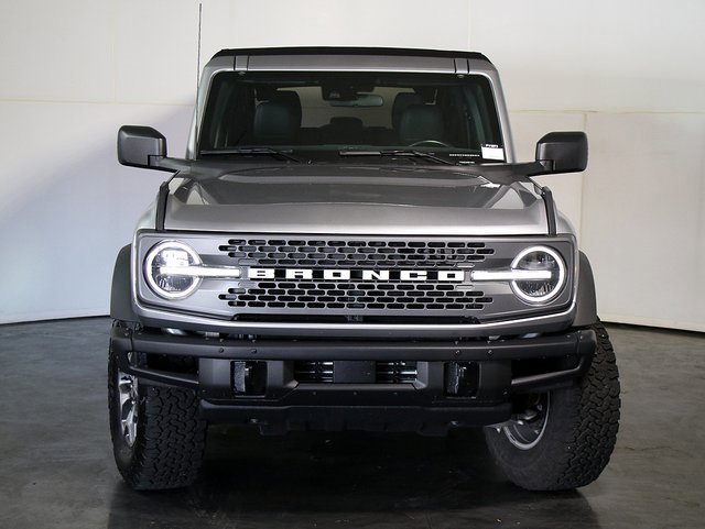 Used 2024 Ford Bronco Badlands image 9