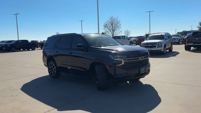 Used 2021 Chevrolet Tahoe RST w/ Luxury Package image 2